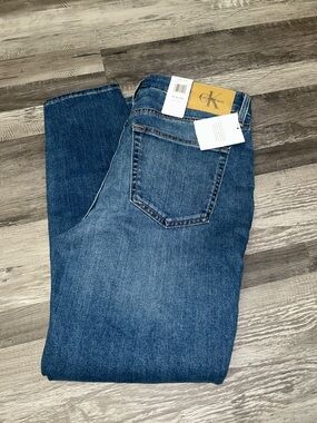Calvin Klein Women's High-Rise Skinny Ankle Jeans - Medium Blue